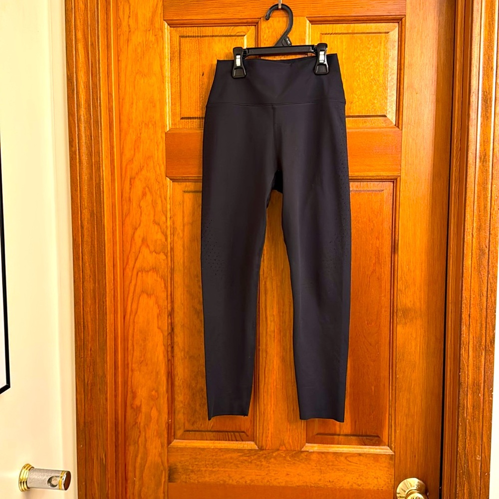 Buffbunny Black Crop Leggings